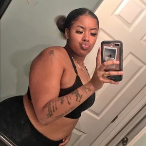 Meet your Posher, Cara